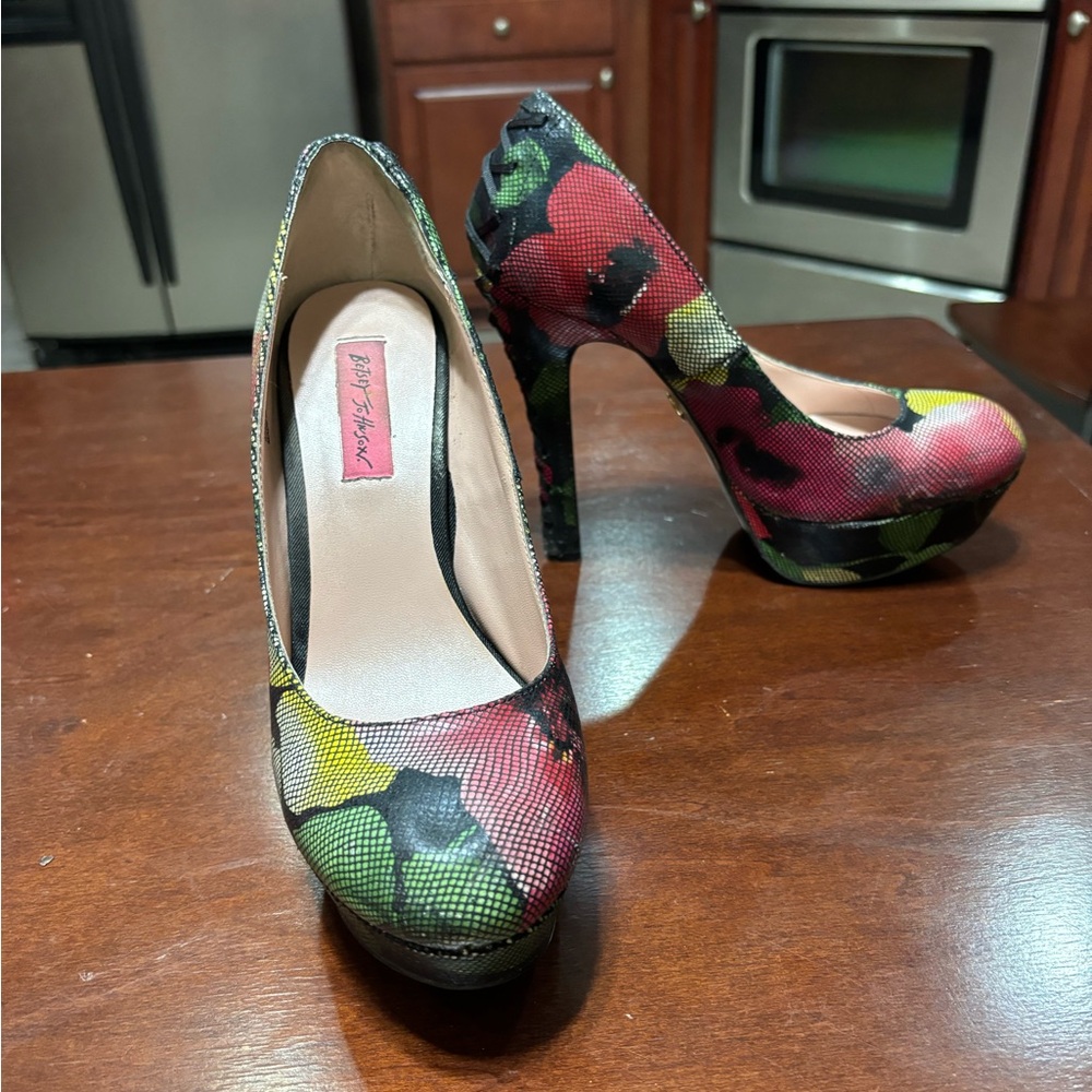 Women's 8.5 Betsey Johnson Ditsan Corset Floral Multi Colored Platform Stiletto